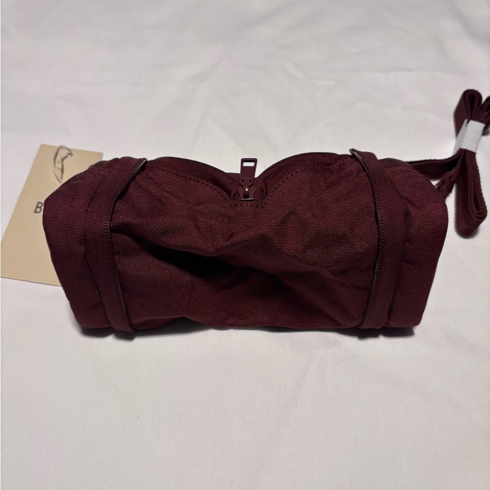 BEIS The Expandable Crossbody Charm in Burgundy - Picture 3 of 7